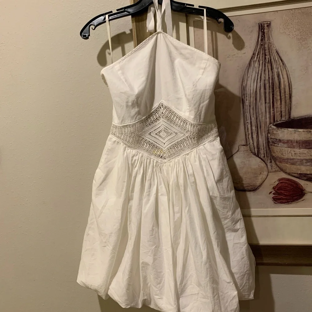 Catherine Malandrino White Dress with Lace Accent - Picture 13 of 13
